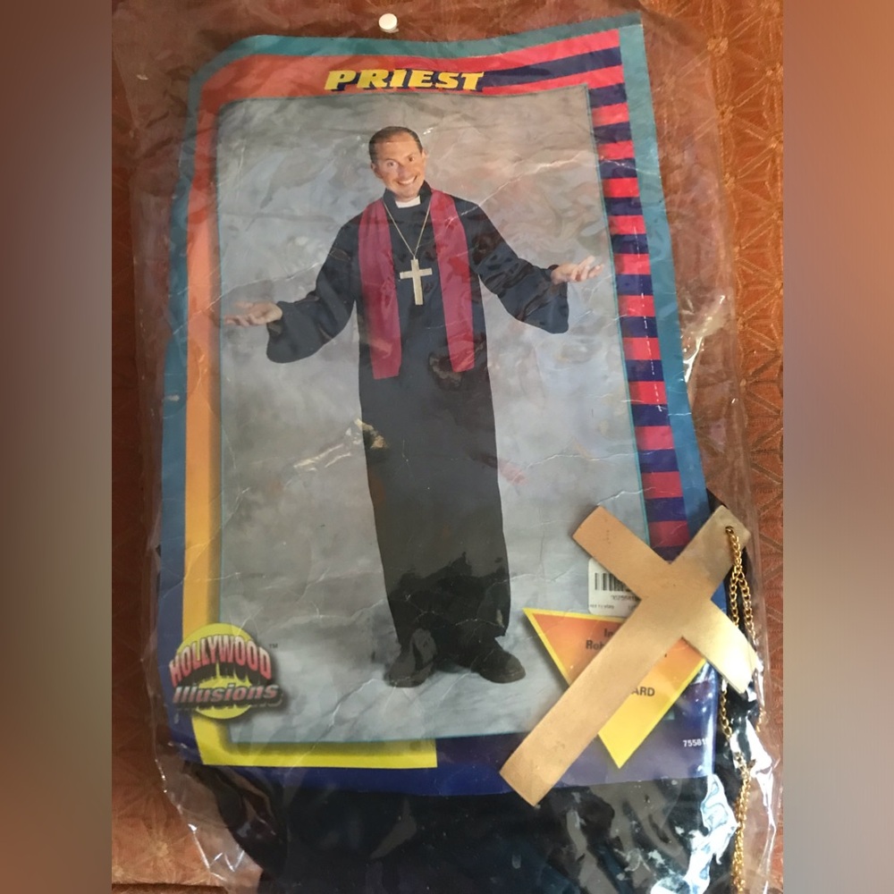 Priest Costume~3 Piece~Hollywood Illusions~Adult Sz L~New~Unworn~Halloween